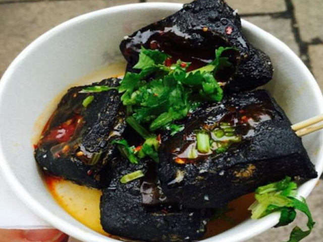 摆摊最火的小吃项目,成本低利润高的摆摊小吃有哪些