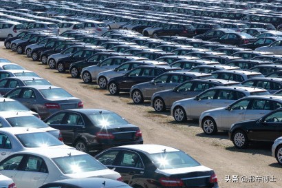 姣忓杞︿紒閮芥湁鎴块棿閲岀殑澶ц薄,姣忓杞︿紒鐨勯珮绔搧鐗岃溅