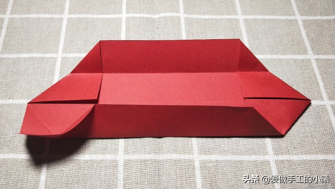 爱心书签用一个正方形纸怎么折,怎样用很小的白纸做一个爱心书签