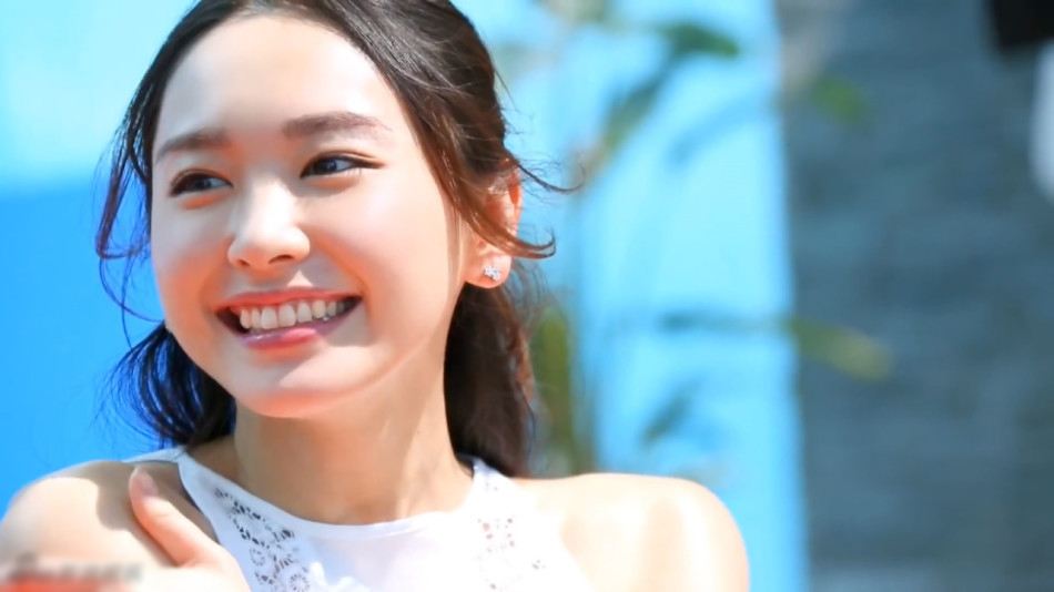 被笑容俘获是一种什么感觉！网友：老夫的内心已风云变幻