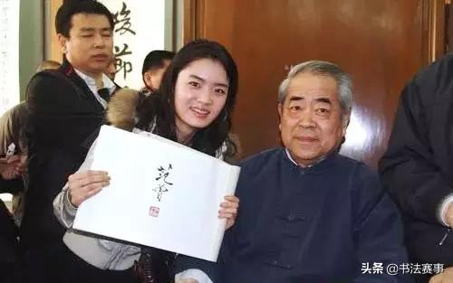 范曾书法视频全集在线观看,范曾的书法为什么叫屎壳郎体