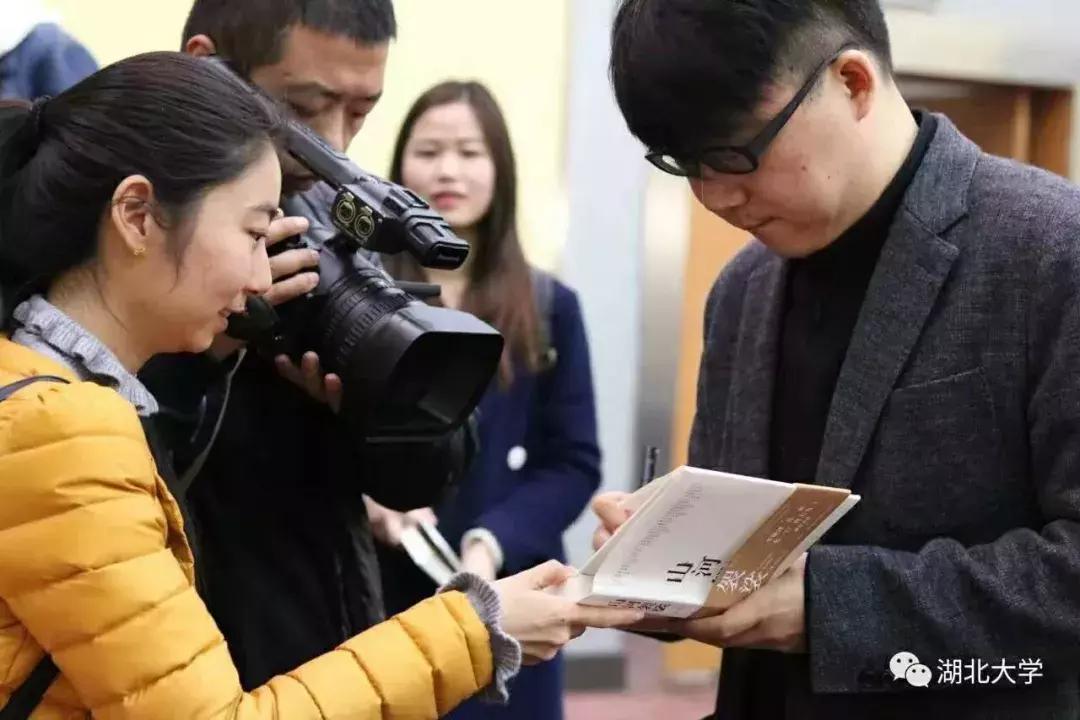 今天是你的生日，我的湖北大学！书记喊你回学校打卡