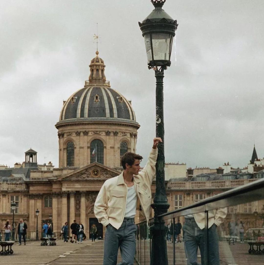 有腹肌的摄影师,欧美摄影师帅哥腹肌