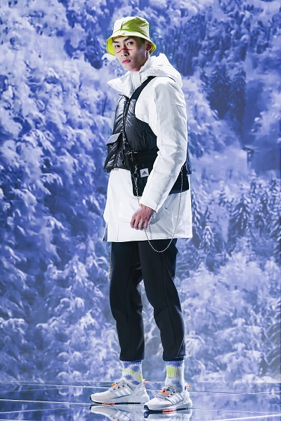 阿迪达斯ozweego春季新款,阿迪达斯新品来袭