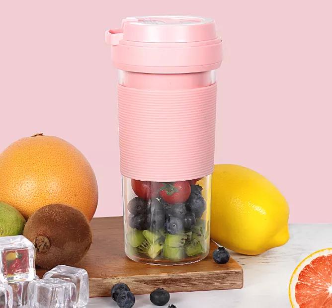 89元买了个充电便携榨汁杯，赶紧试了一下，以后不用花钱买果汁了