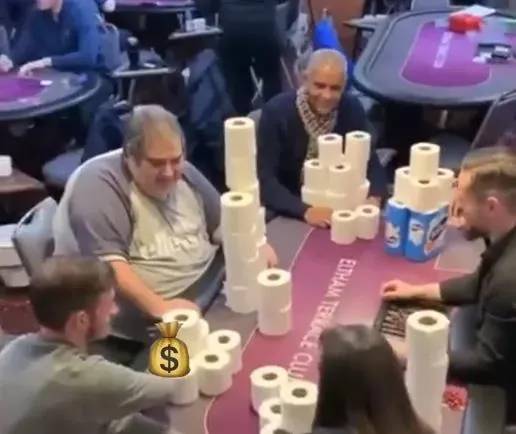 一卷纸换一双AJ，在美帝拥有纸巾的人有多“嚣张”