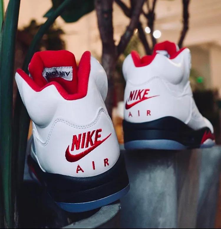 2020出街必备潮鞋推荐 (2019开春必备的潮鞋)