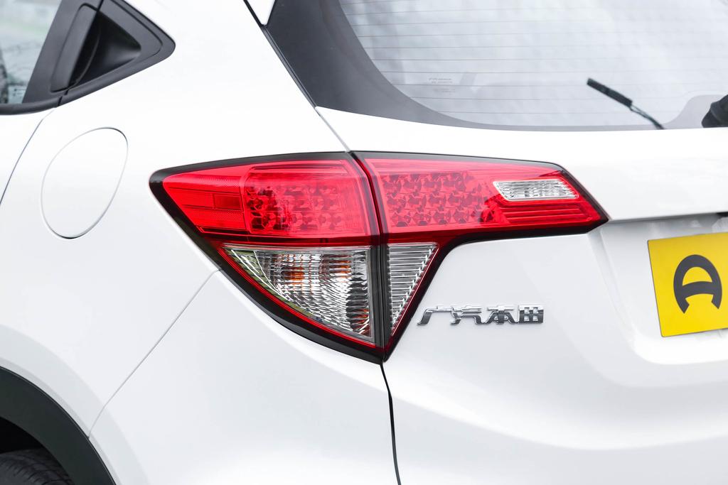 新款缤智空间坐上会不会挤,缤智备胎取出增大储物空间