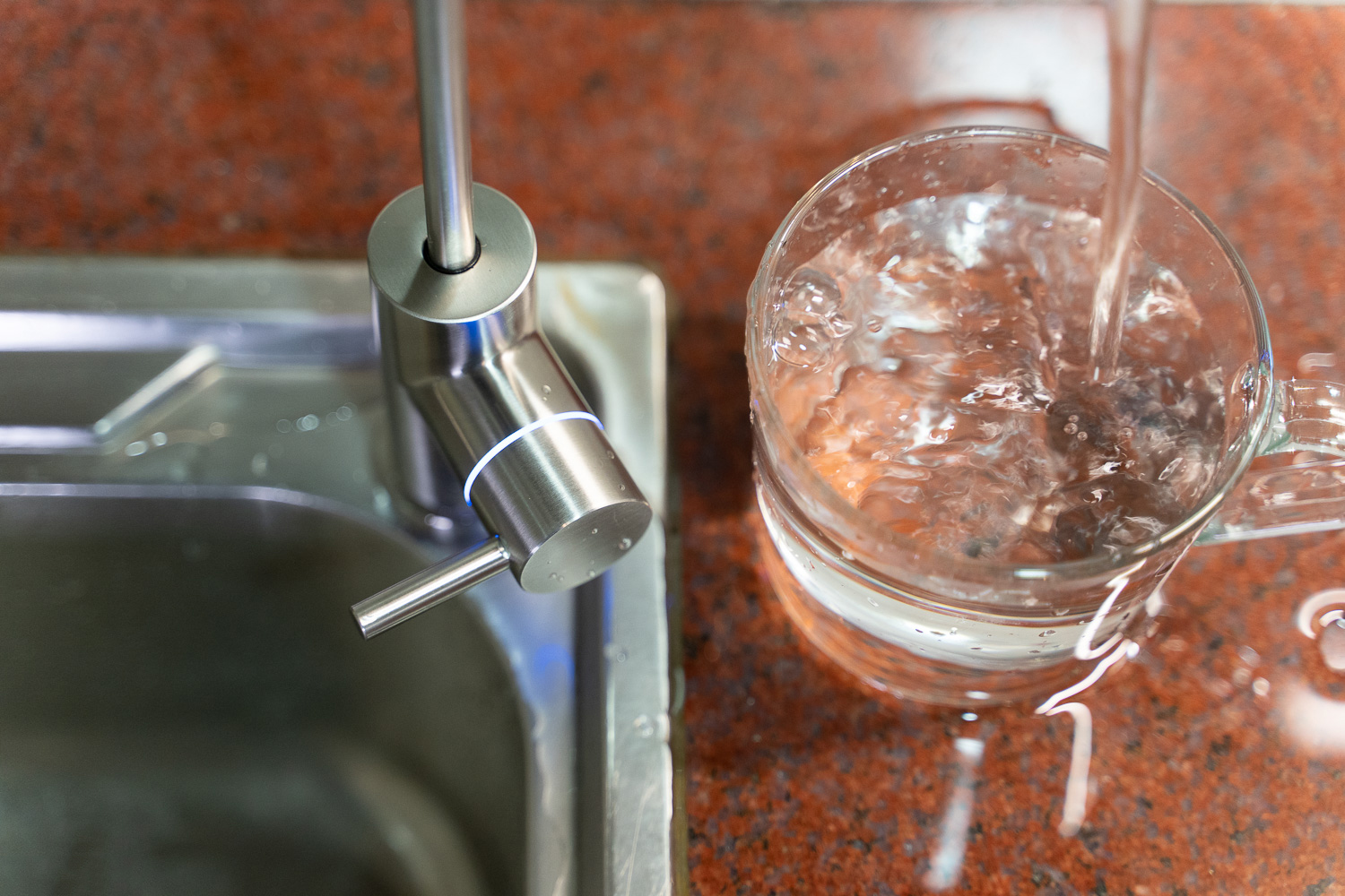 家用净水器买什么样的比较合适,专家解读买净水器应该关注什么