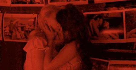 18岁就敢拍裸戏，“西班牙野玫瑰”在好莱坞开启了香艳魔咒