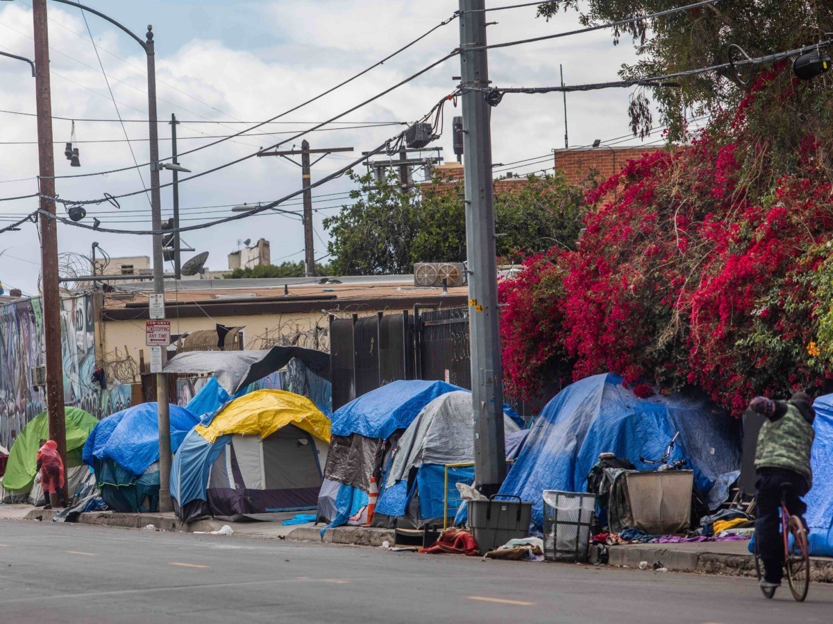 美国监狱的人员年薪,美国监狱年收入多少