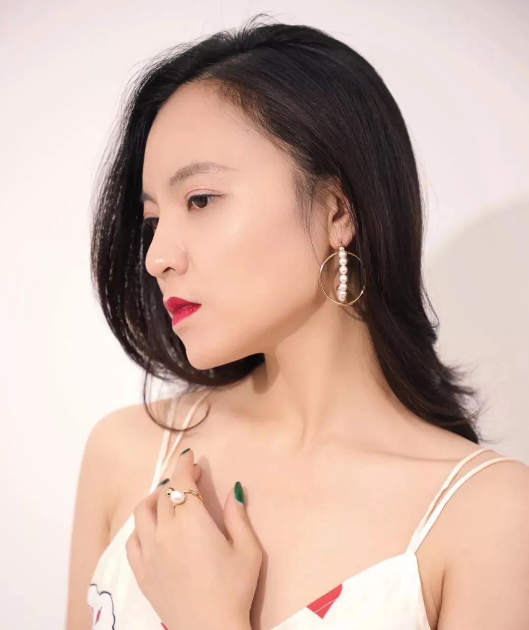 为啥相同的穿搭自己不穿不好看,同样的穿搭为什么别人穿更好看