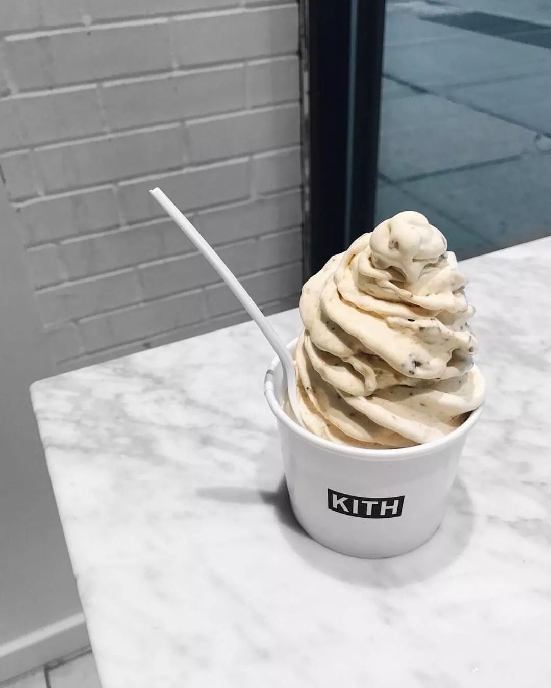 买得贵不如穿得对，「潮流联名王」KITH谁穿谁美