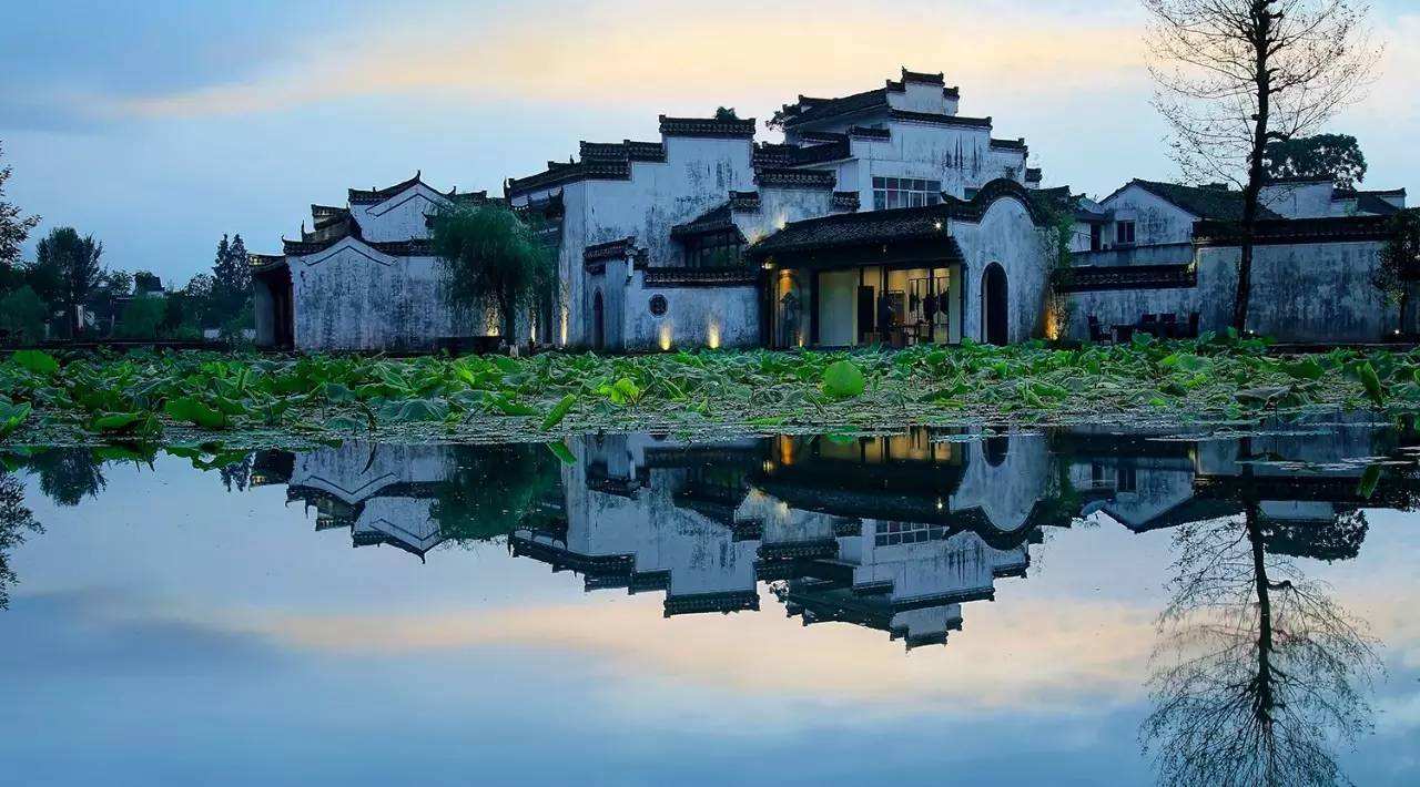 国内最值得去的11个古镇,中国的哪些著名的古镇好玩