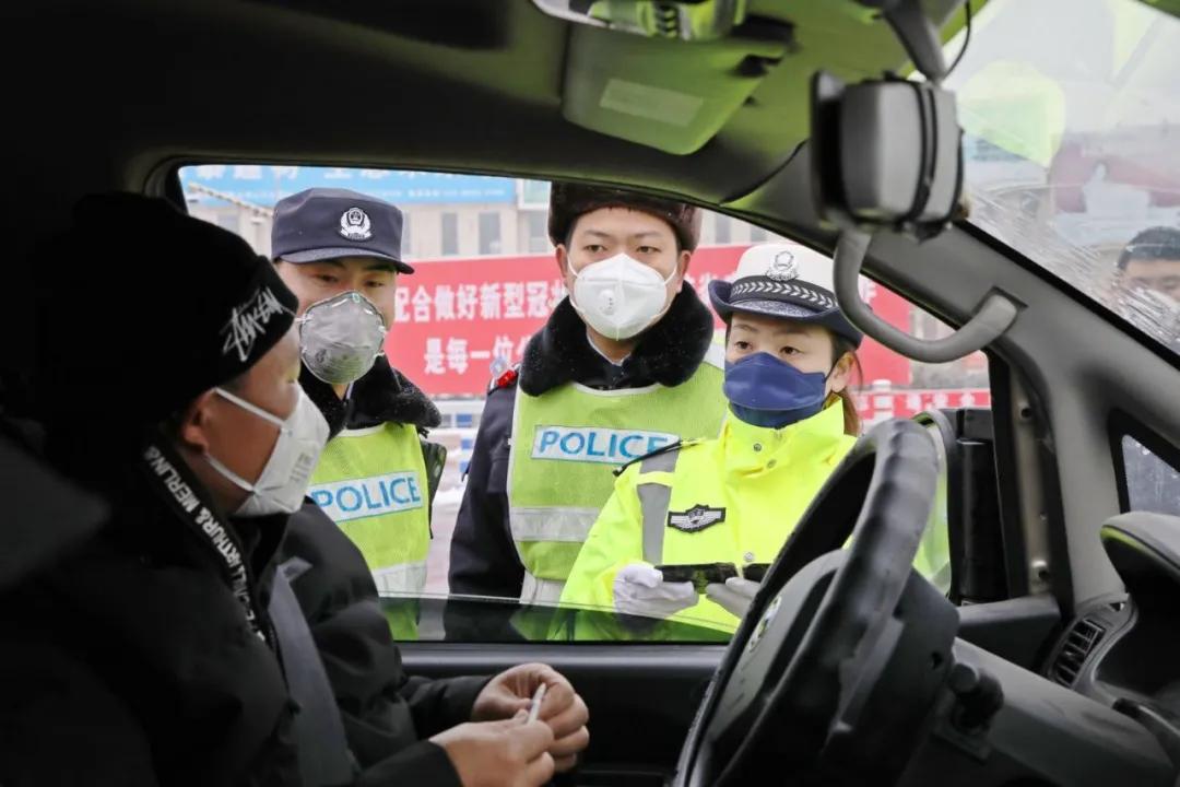 警察忙到一个月不回家,警察都不回家吗