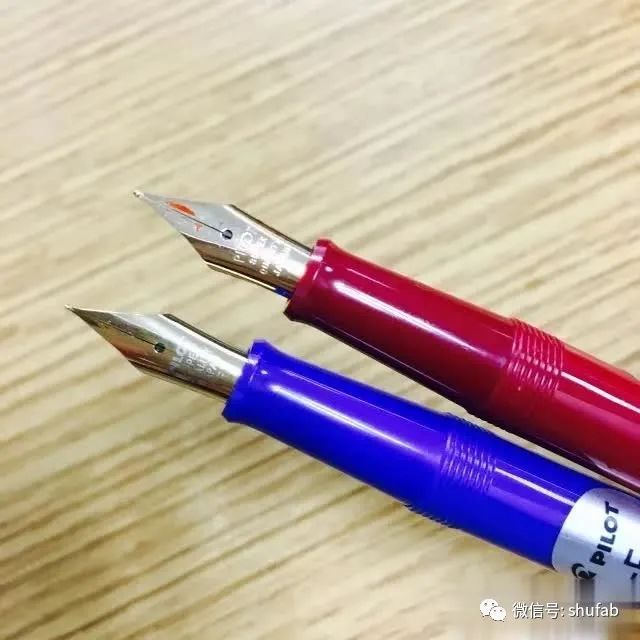 钢笔测评容易出笔锋,钢笔测评方便上墨