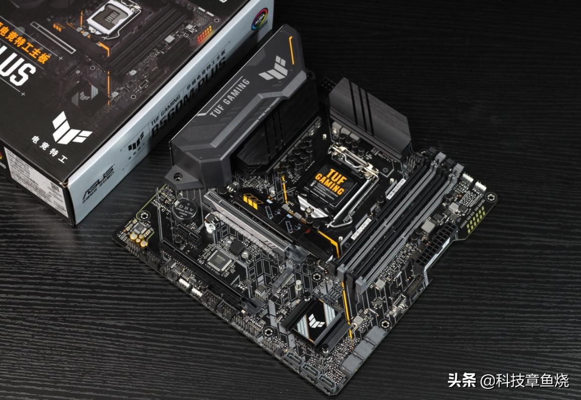 华硕tufb560重炮手能插几个固态,华硕tufb560重炮手说明书