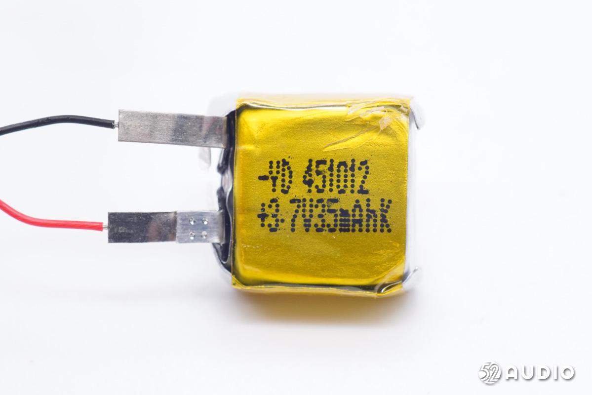 半入耳式降噪耳机jbl,轻量化头戴式无线耳机