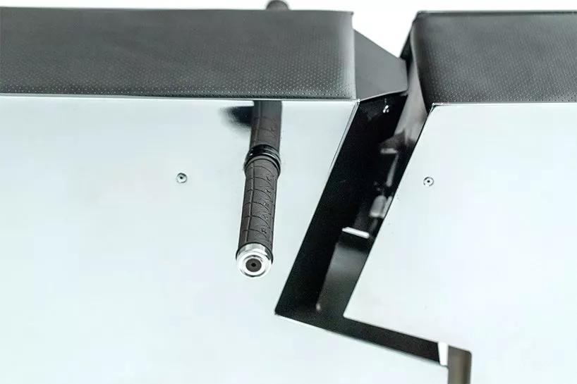 一辆能“隐身”的摩托，停路边贼都找不到