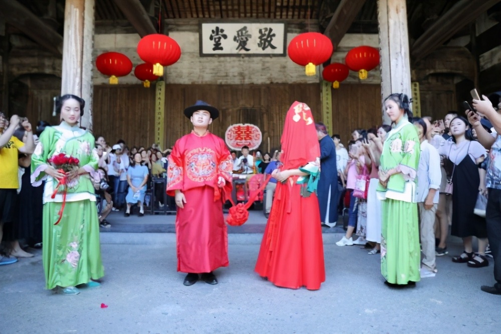 抖音“百城家乡直播”走进黄山,展现不一样的“最美家乡”