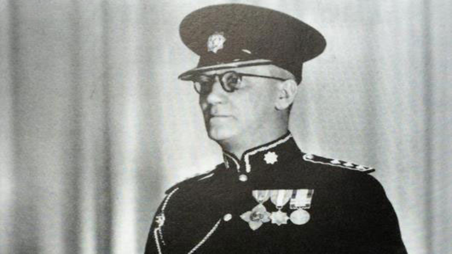 CQB战术的破门攻坚，实战中操作方法不同，安全与快捷是首选