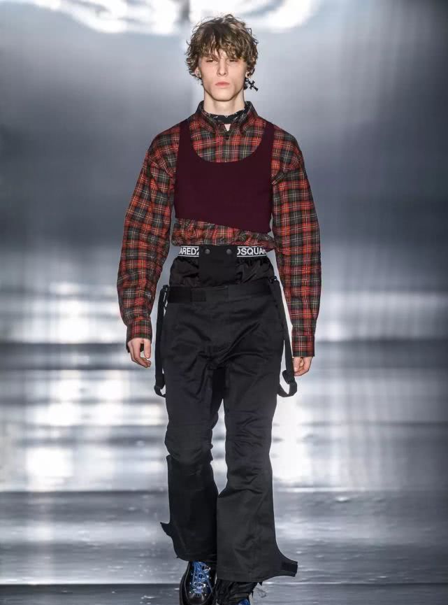 把裤子穿在肚脐上面会怎么样,把裤子扎进腰里的穿搭