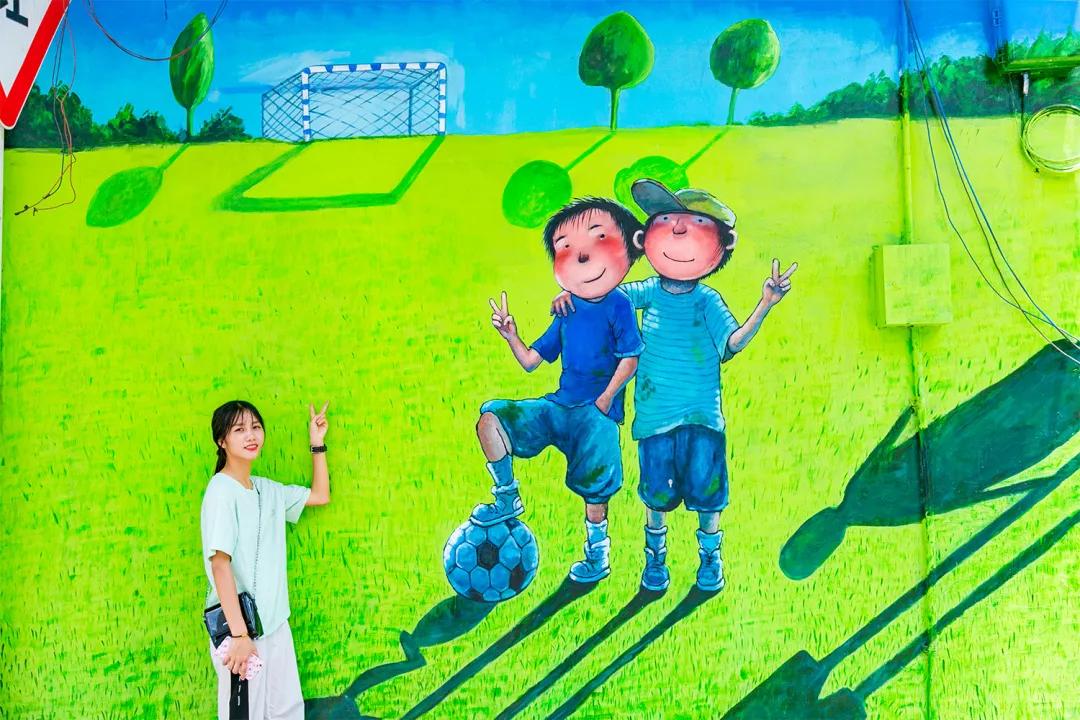 重庆轻轨10号线,10号线有什么玩的