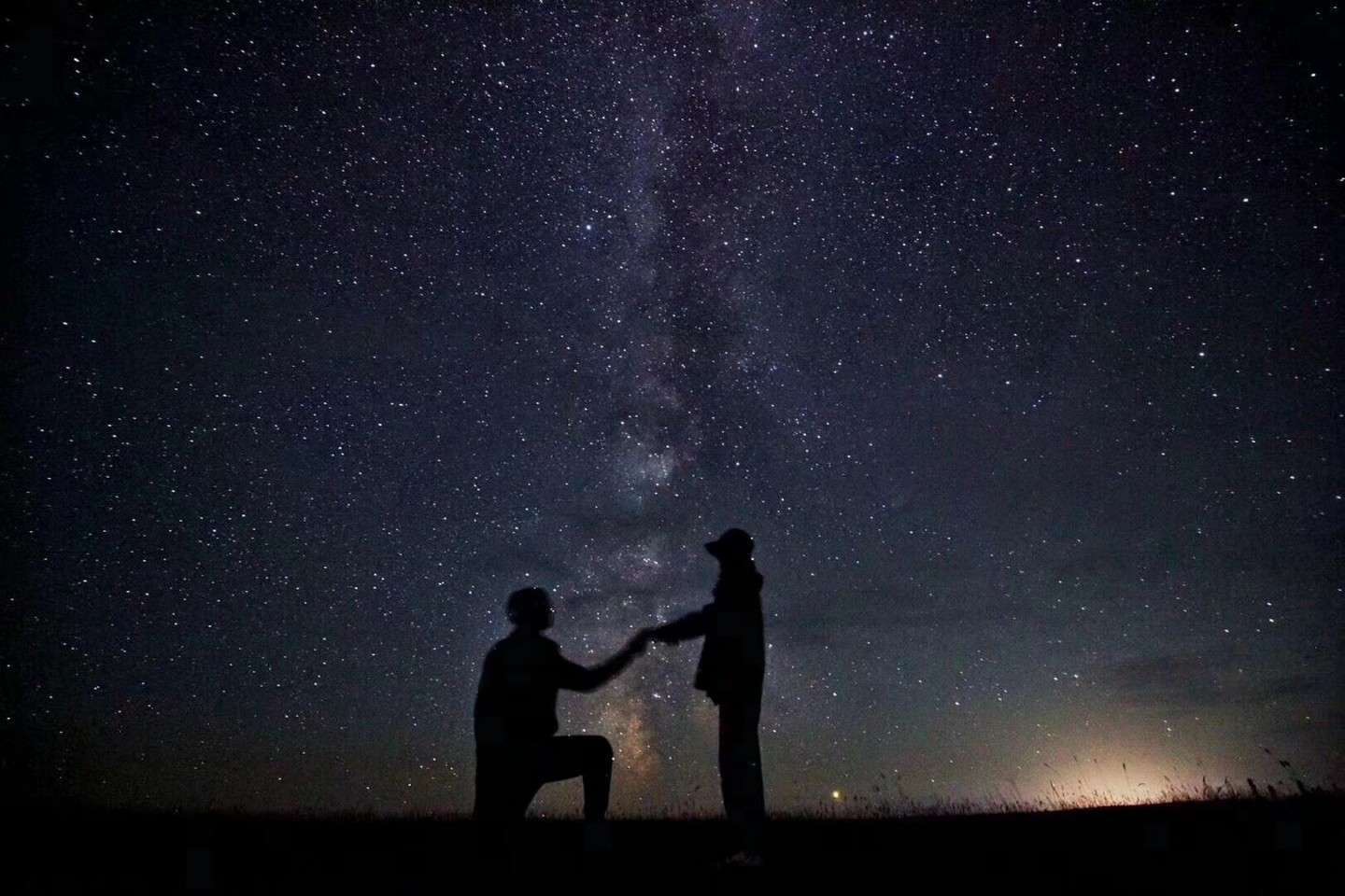 南太行唯一的专业户外露营基地,火舞龙腾星空露营