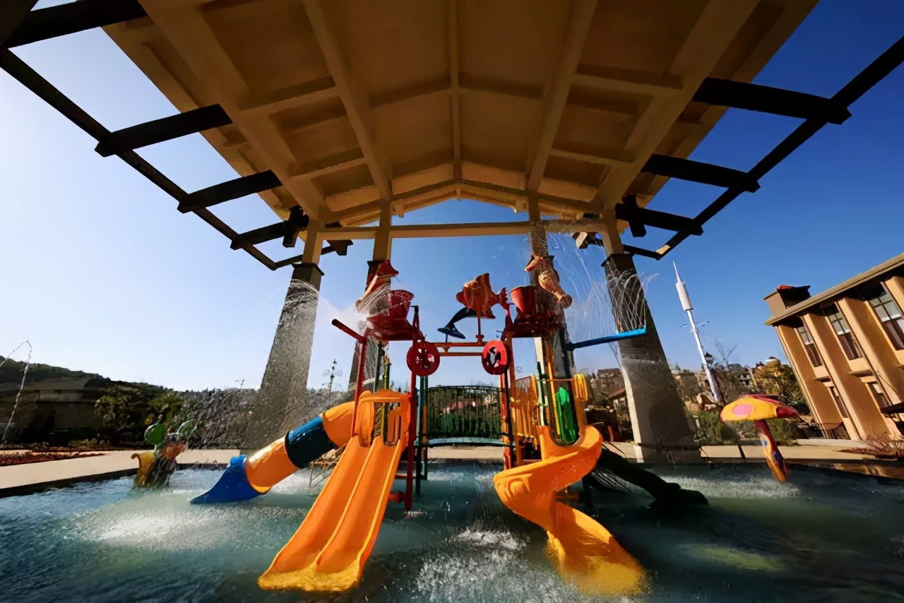 曲靖金麟湾水上乐园，私人泡池，享受自然美景