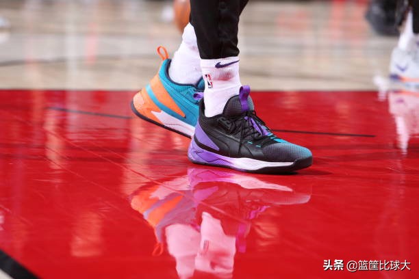 塔图姆秀,凯尔特人塔图姆穿的什么球鞋
