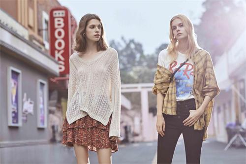 lincchic金羽杰2022秋款羽绒服,lincchic金羽杰秋季新款