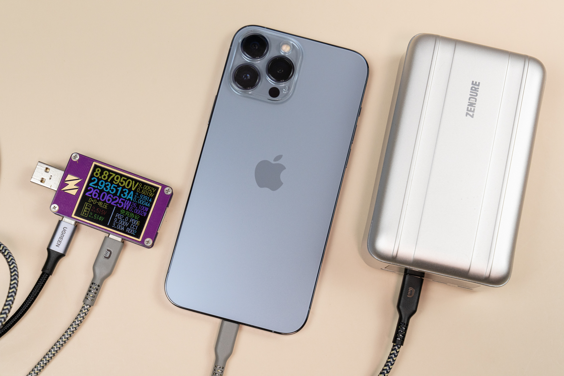 绿联30W氮化镓快速充电器,绿联闪充湃氮化镓充电器45瓦测评