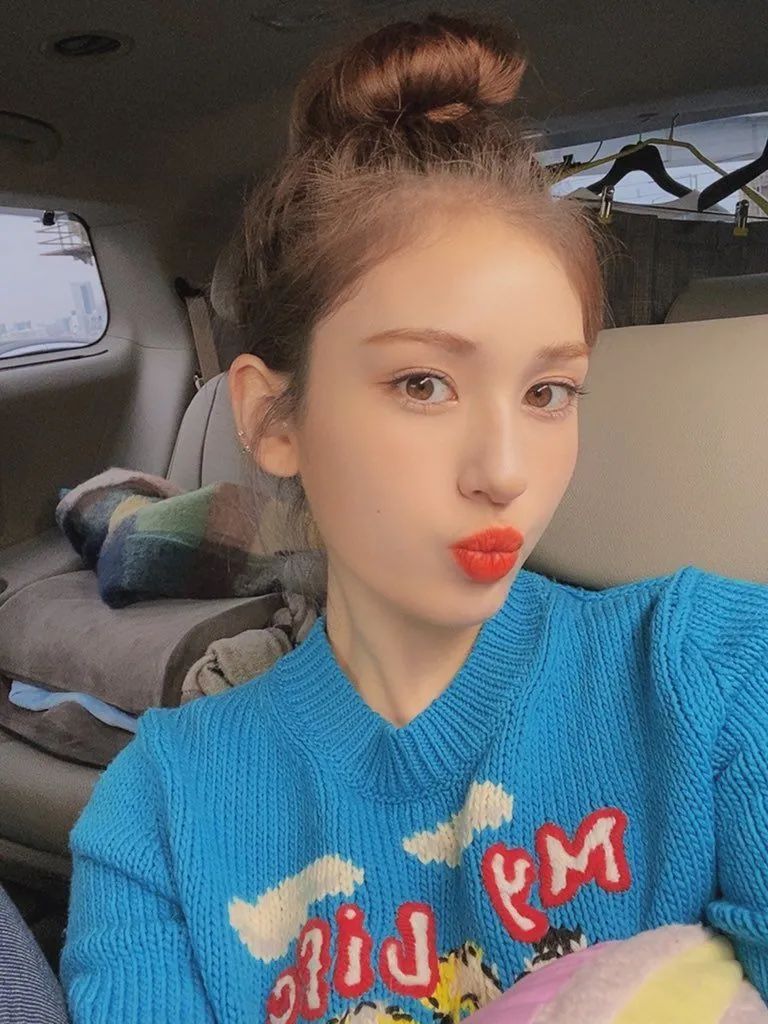 欧阳娜娜同款衣服牌子,欧阳娜娜淘宝同款衣服