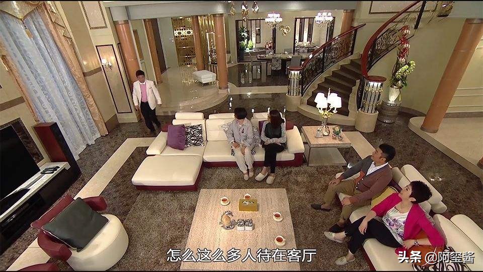 别墅科普贴：明星最爱的独栋才叫别墅，联排是鸡肋，叠墅不值得？