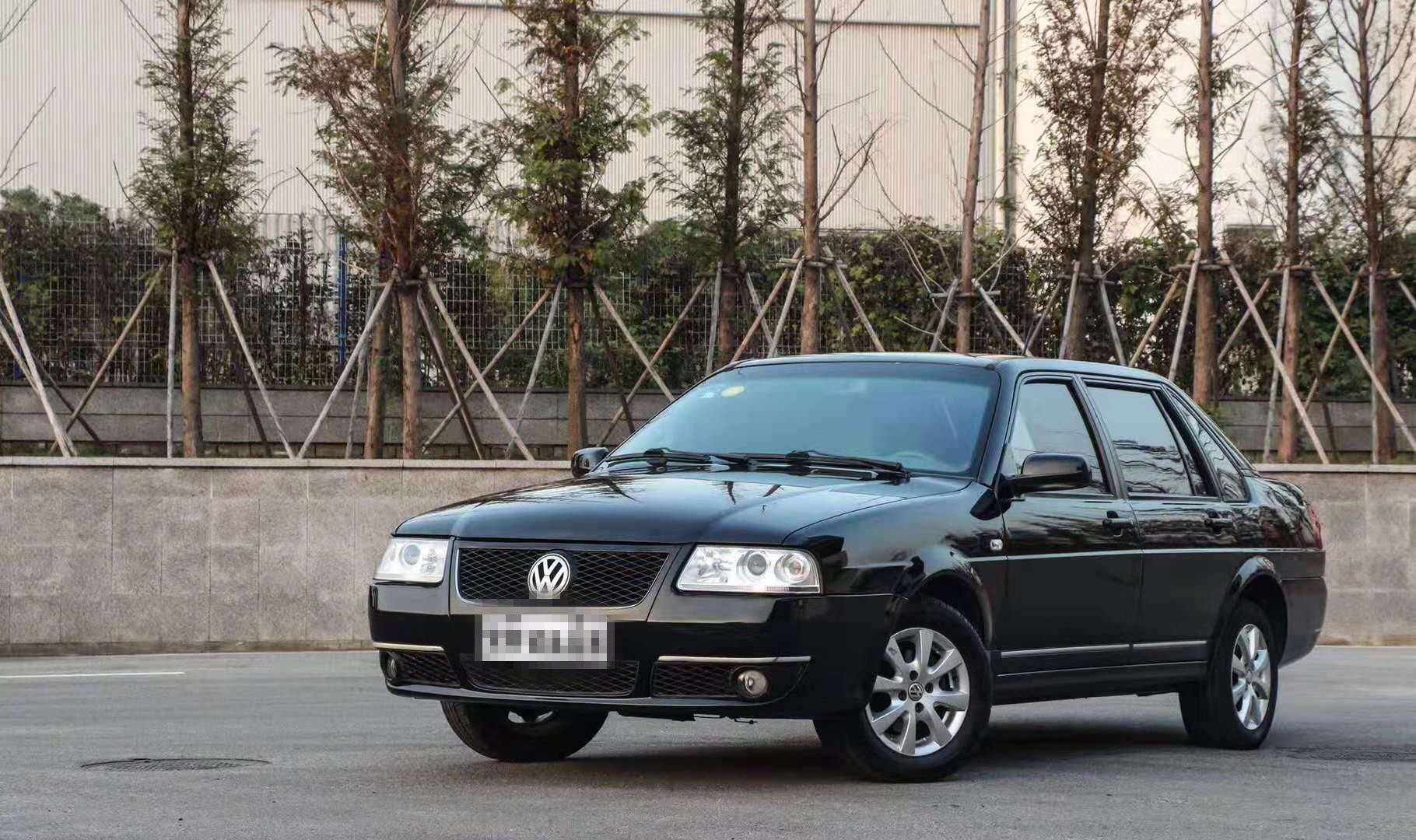 2000左右的桑塔纳练手车,新手适合买桑塔纳新车练手吗