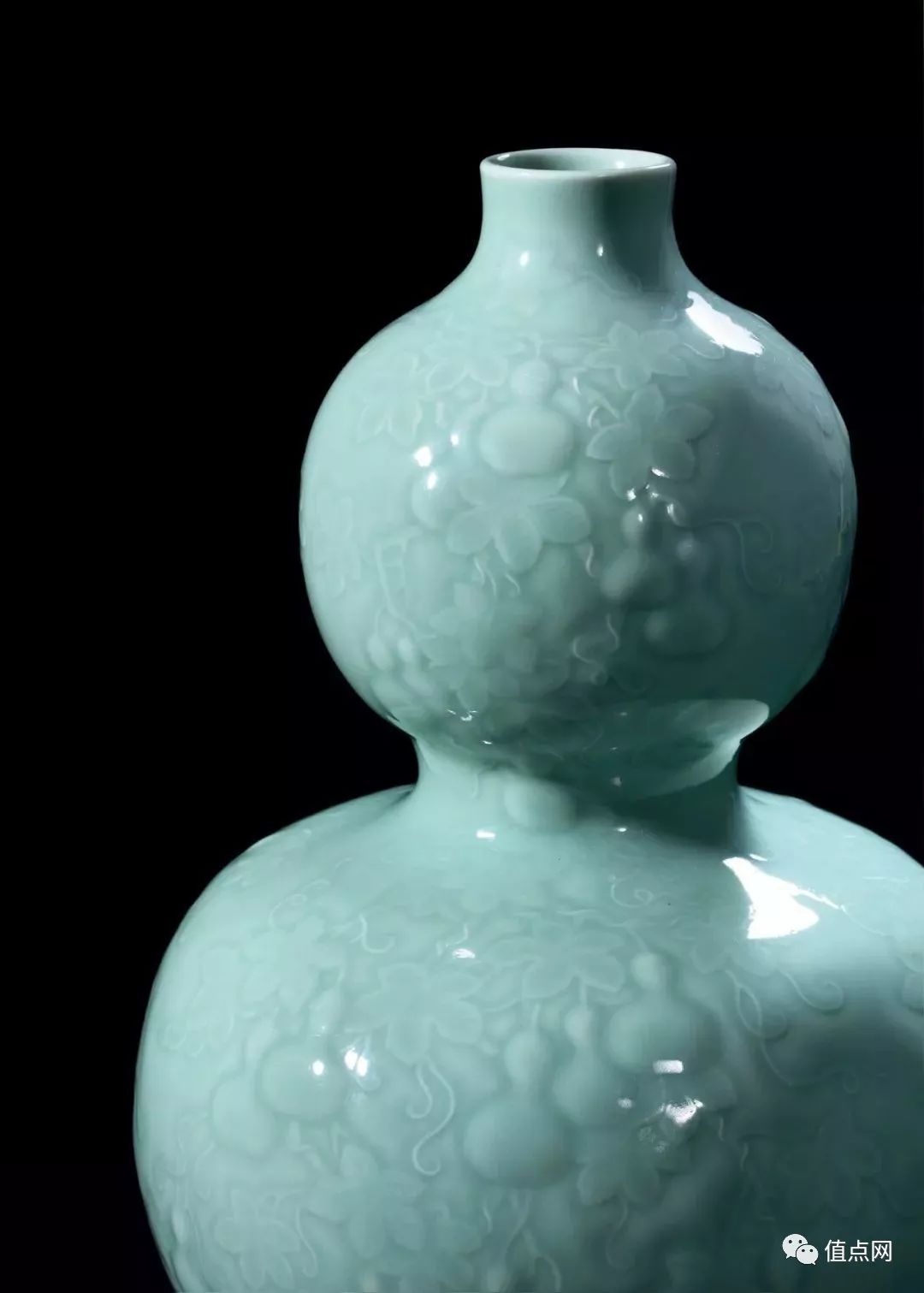 神秘藏窦「十面灵壁山居」|从三件乾隆官窑看大藏家品味