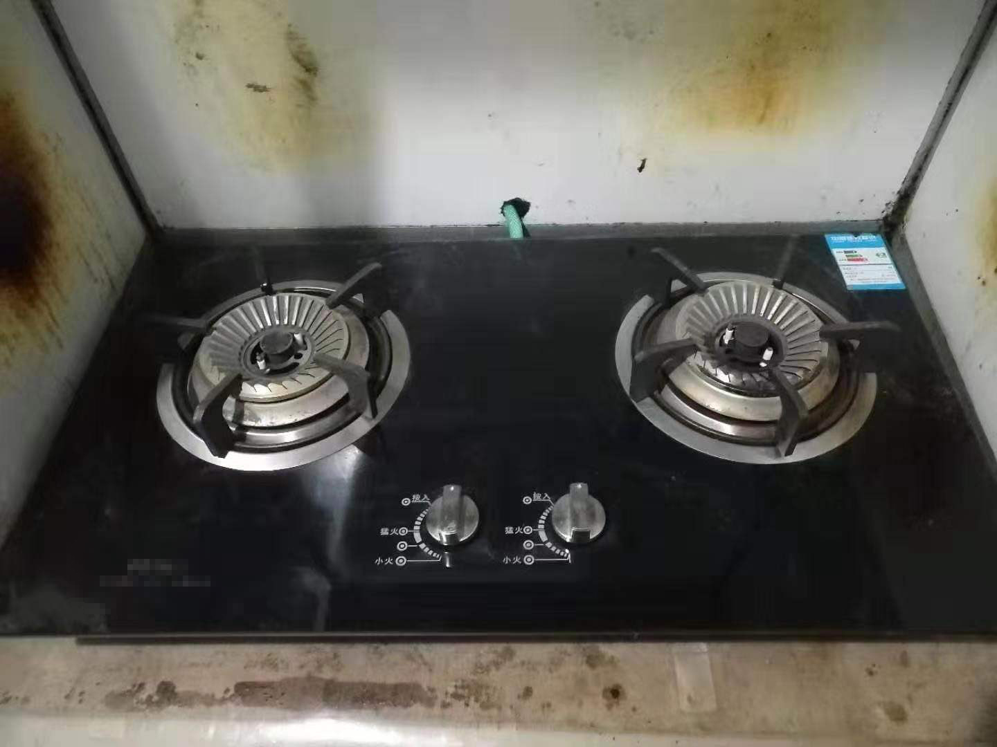 专业上门维修各种燃气灶,专业上门维修燃气灶油烟机