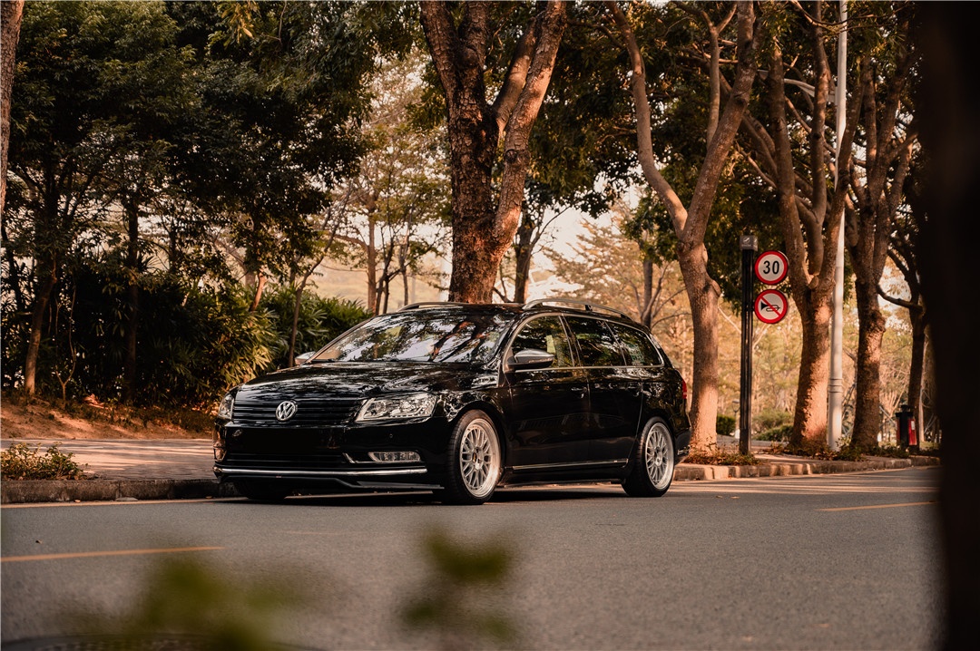 迈腾旅行外观改装,迈腾旅行车内饰改装