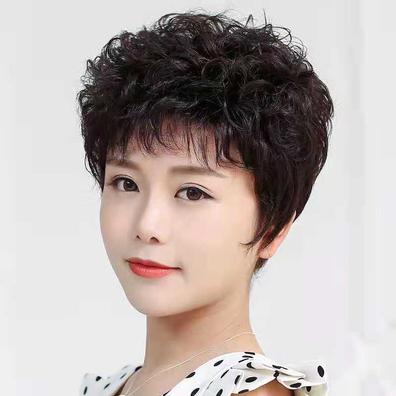 50岁女人洋气减龄短卷发型,50岁短发小卷满头烫