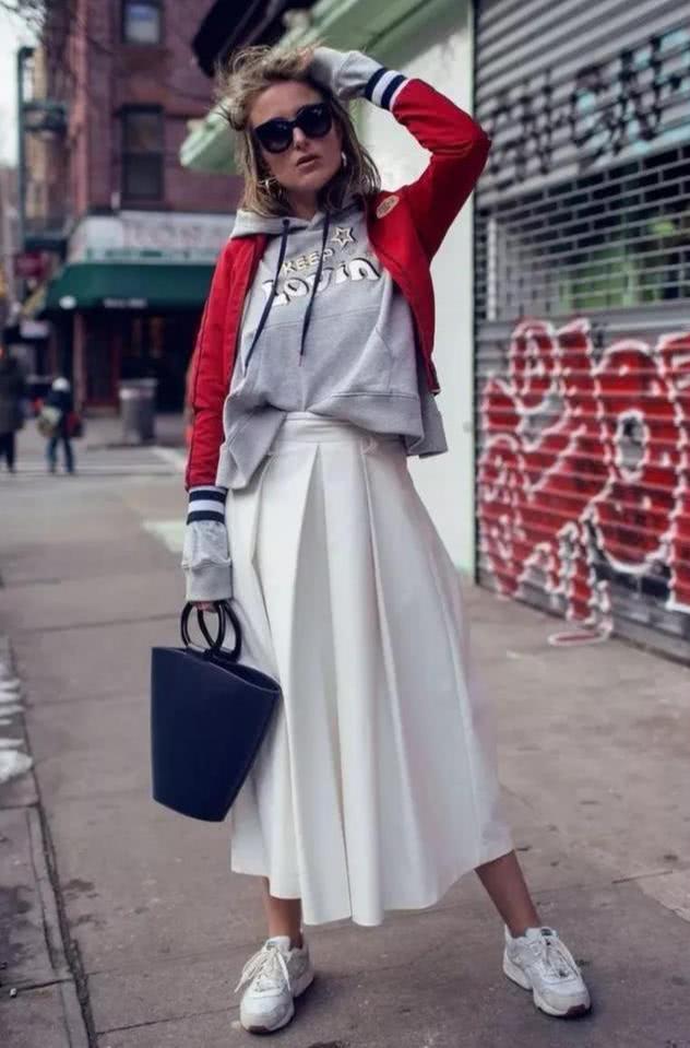 西装搭配连衣裙能搭配光腿神器,西装搭配裙子的法则你知道几种