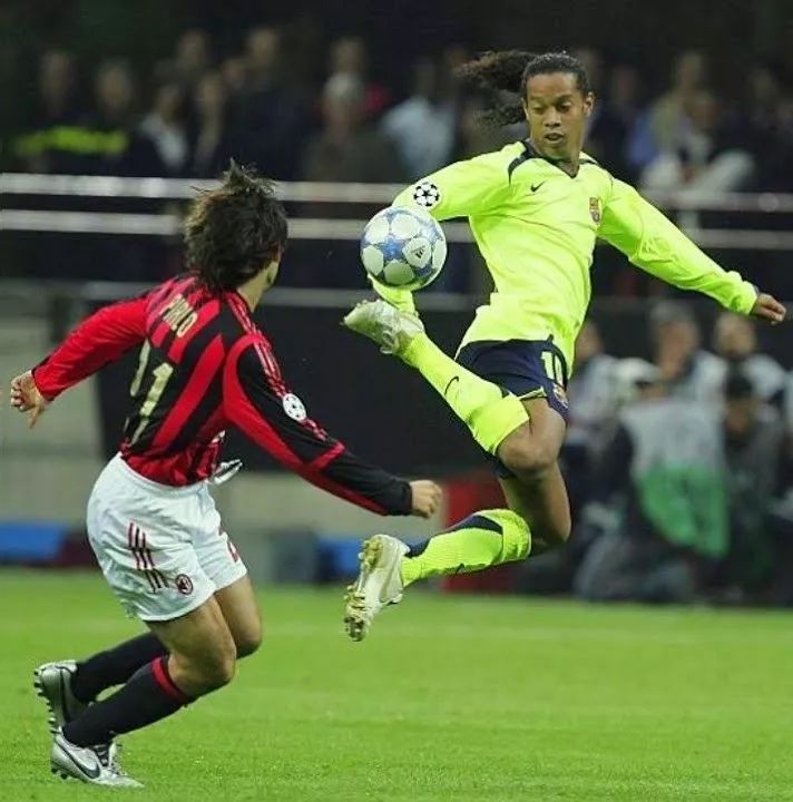 小罗生涯得过什么奖,小罗为什么没进最佳阵容