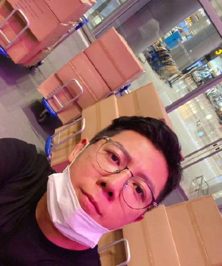 胡海泉四十箱口罩,网友偶遇胡海泉