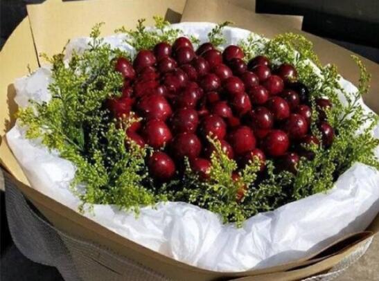 七夕送什么礼物给对象搞笑,七夕送什么礼物最合适便宜