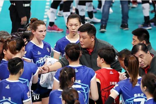 惊喜！央视5首播女排联赛比赛，无奈！张磊被说从小看你打球长大