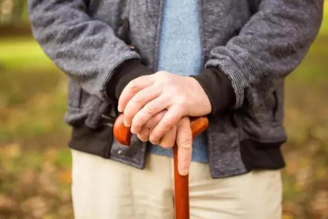 帕金森患者用药指南：如何延长药物治疗的“蜜月期”？