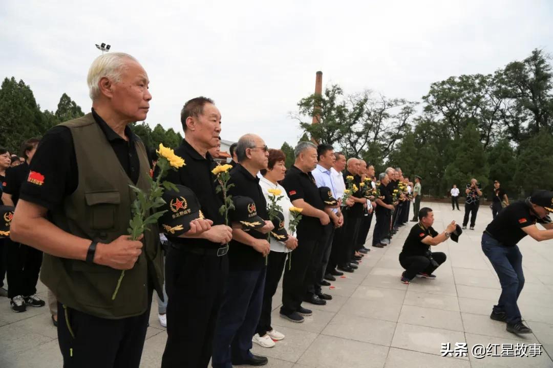 深切缅怀抗战烈士及英雄们,深切缅怀袁隆平同志