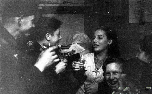 德国二战为什么换香烟,为什么香烟成为货币