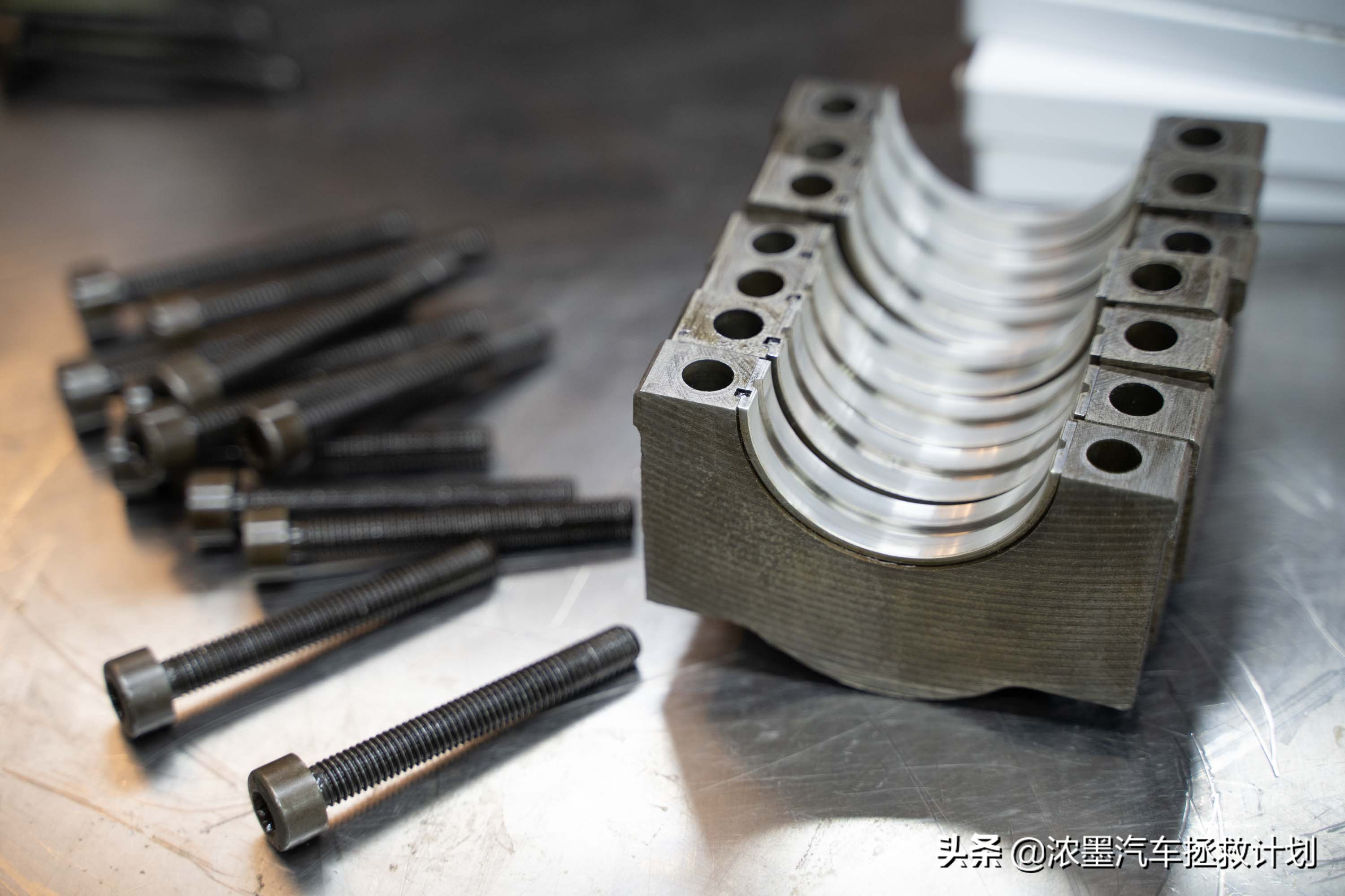 大众辉腾vr6,德系老款大众辉腾