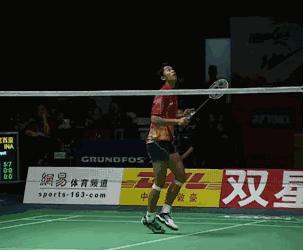 羽毛球反手高远球教学视频,羽毛球反手高远球鞭打发力