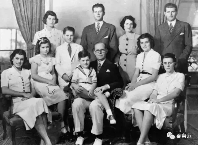 肯尼迪家族到底是因为什么被诅咒,肯尼迪家族真的被诅咒了吗